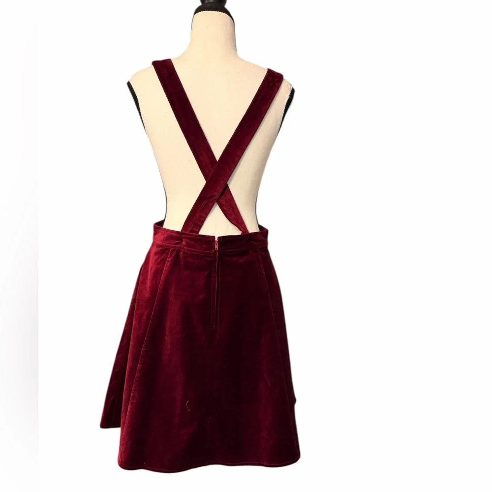 Modcloth ModCloth Cupcake Consultant Velvet Red - Picture 4 of 10